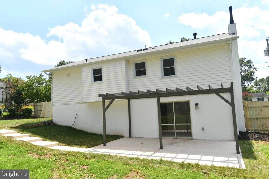 Photo of 9652 MACGREGOR COURT