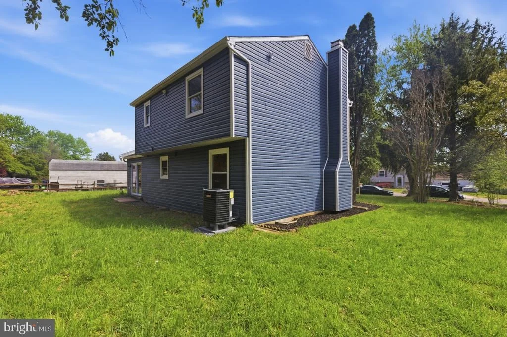 Photo of 24823 CUTSAIL DRIVE