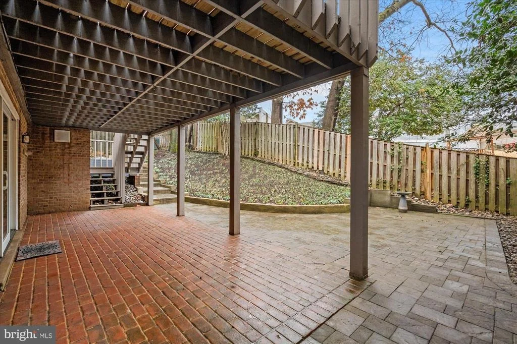 Photo of 1703 MAPLE HILL PLACE