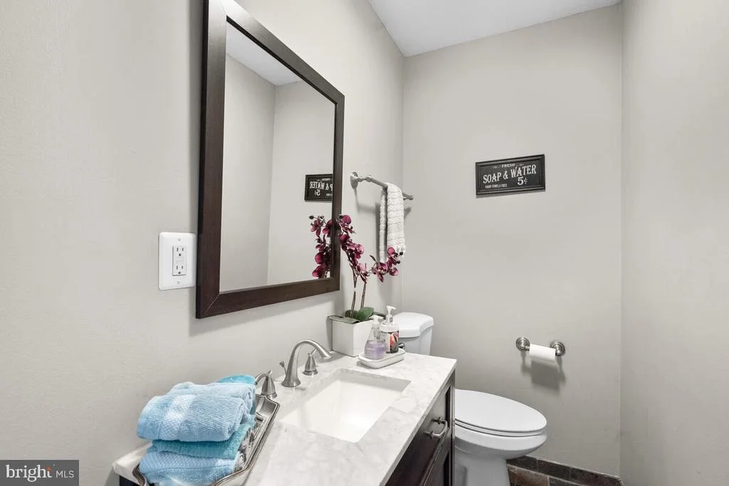 Photo of 14028 BREEZE HILL LANE