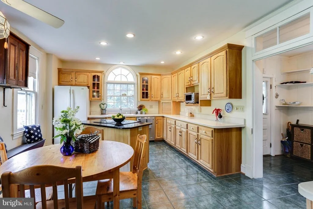 Photo of 903 REECE ROAD