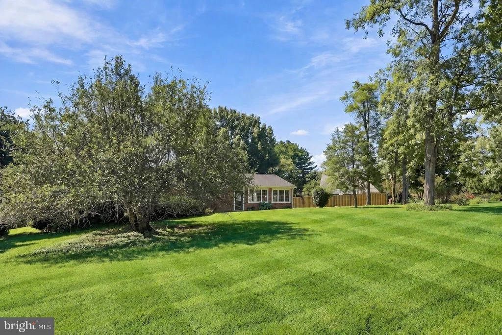 Photo of 19260 ROLLING HILLS DRIVE