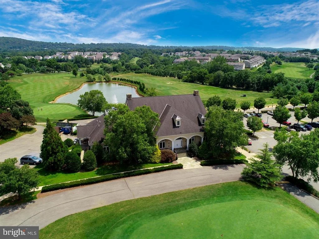 Photo of 610 GLENBROOK DRIVE