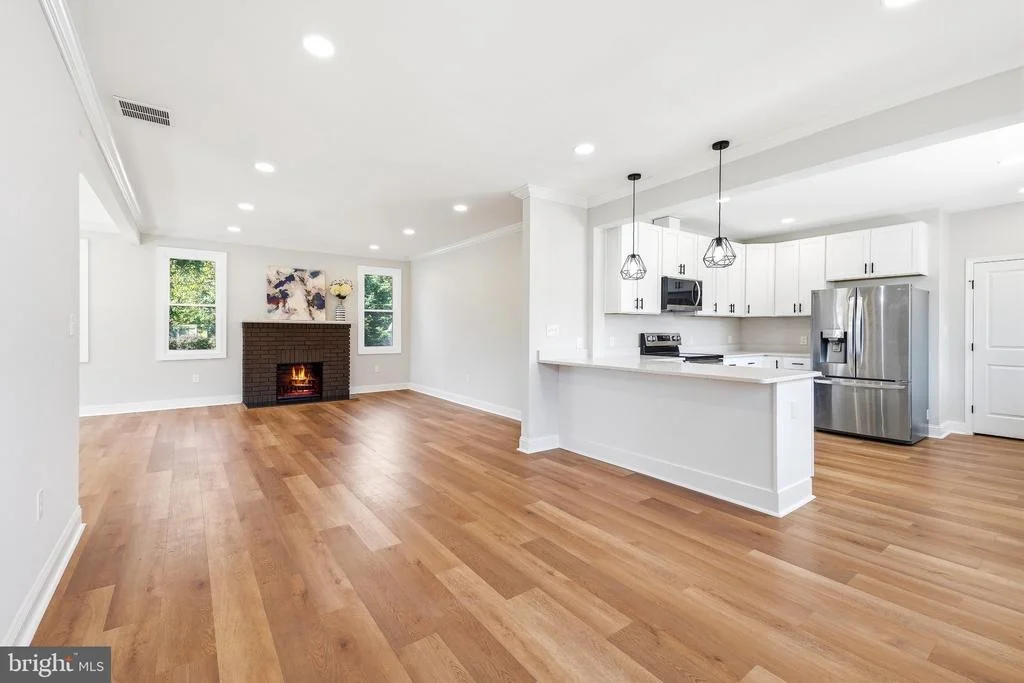 Photo of 692 RIDGE