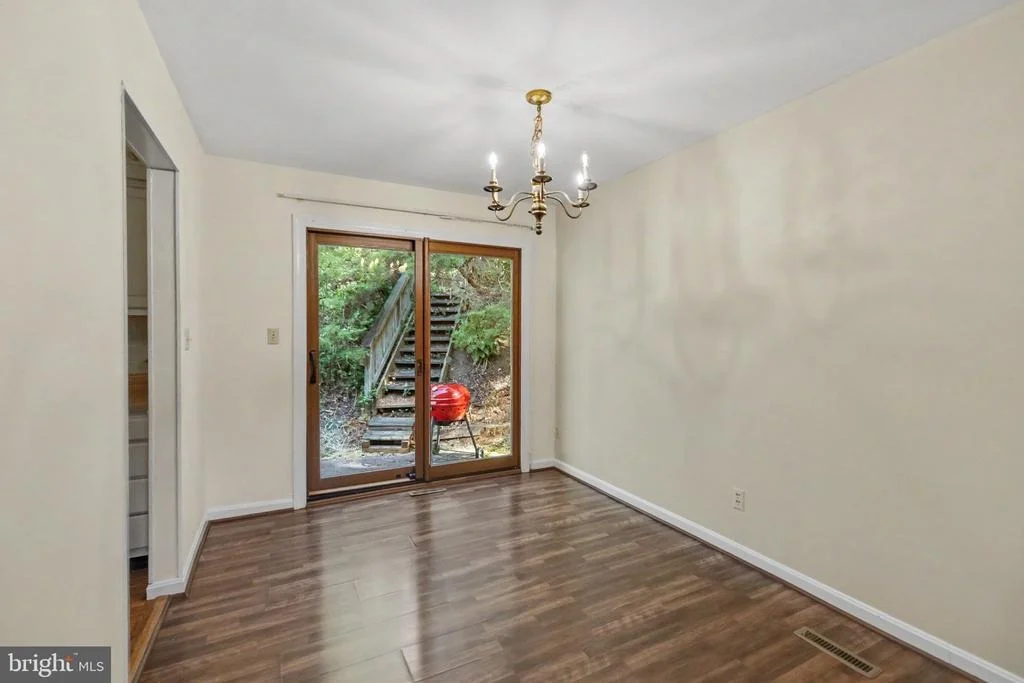 Photo of 7 SENECA TERRACE
