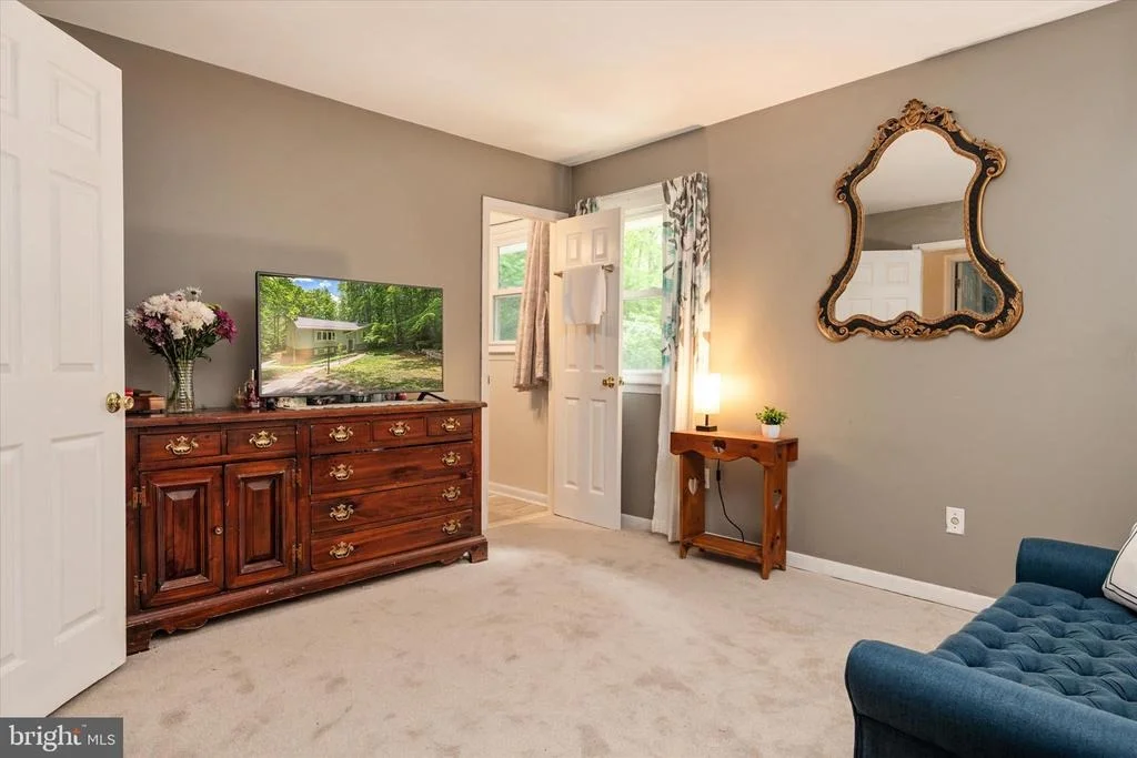 Photo of 2194 HALLMARK COURT