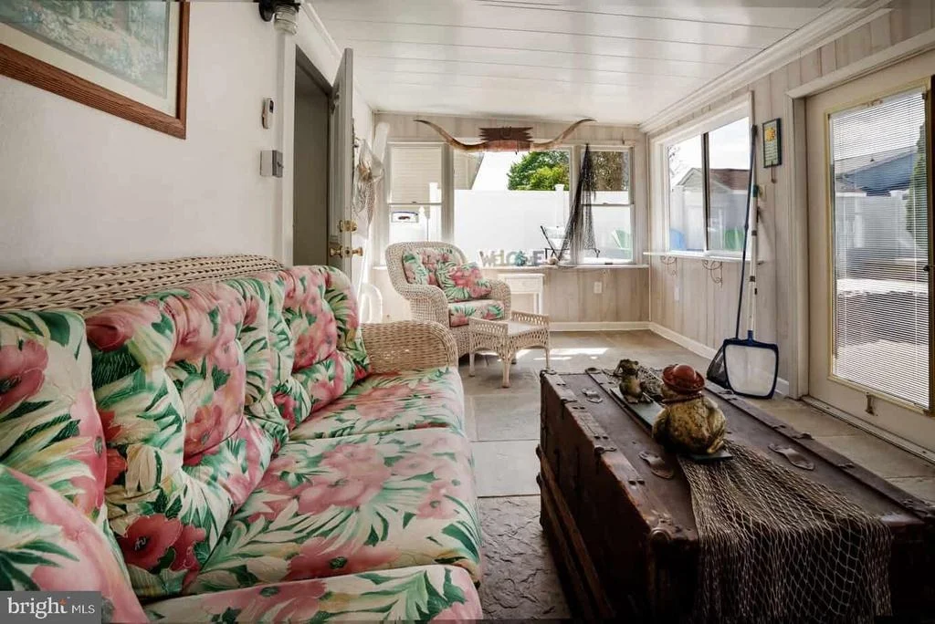 Photo of 908 HORIZON ROAD