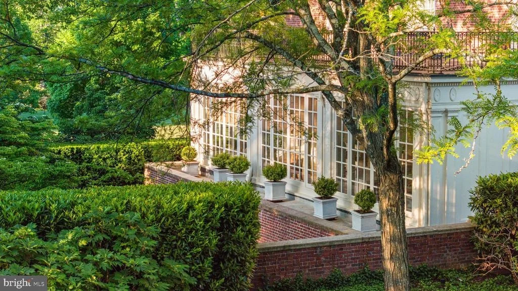 Photo of 15 CHARLCOTE PLACE