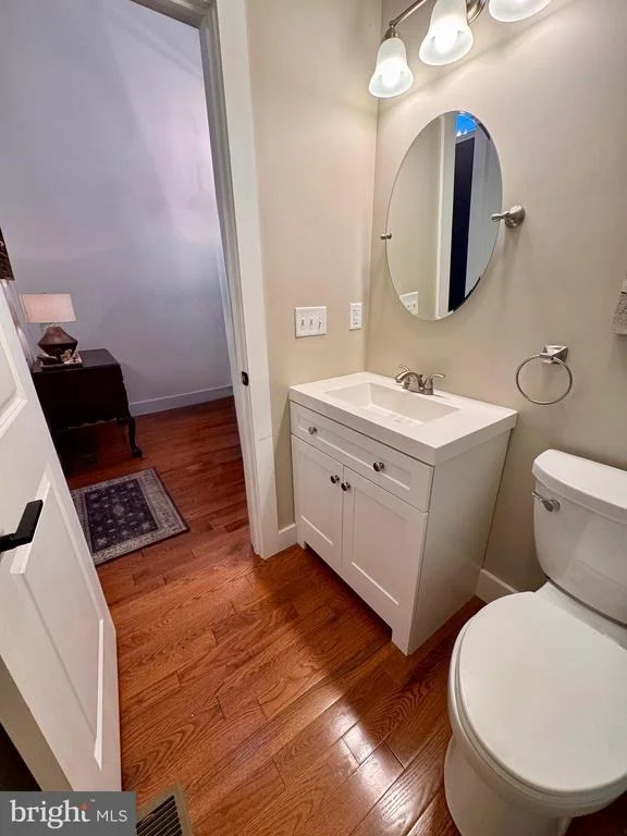 Photo of 1222 CARROLLTON LANE
