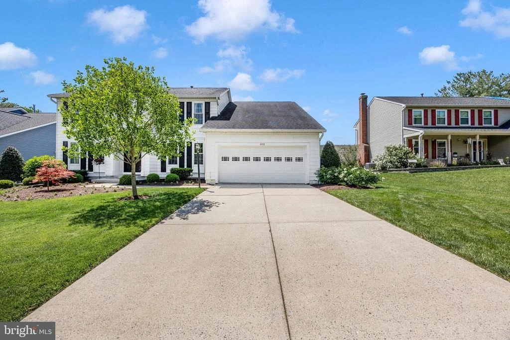 Photo of 6913 SOVEREIGN PLACE