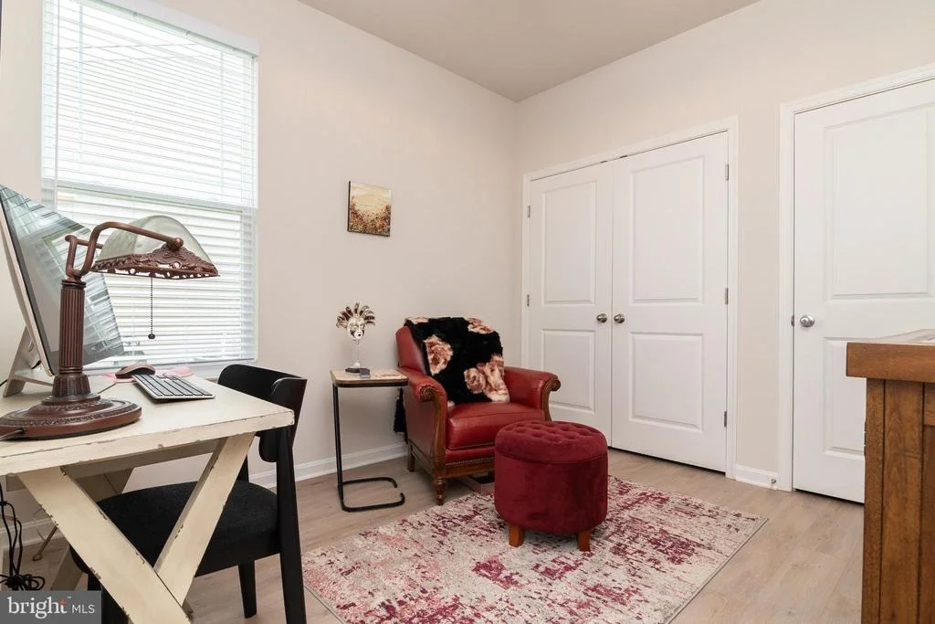 Photo of 25068 TREEVIEW LN
