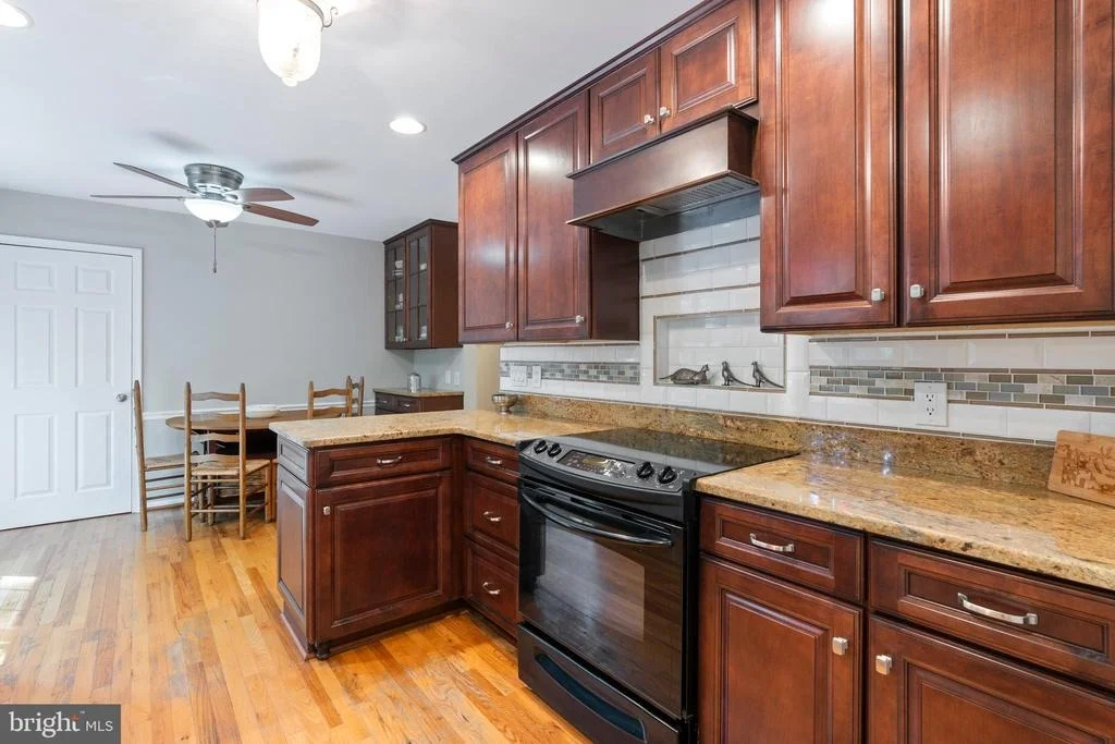Photo of 11219 LAKEVIEW DRIVE
