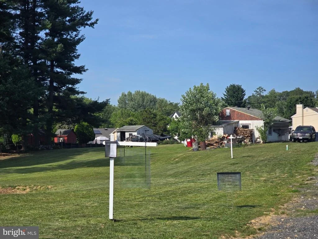 Photo of 8329 GROVE ANGLE ROAD