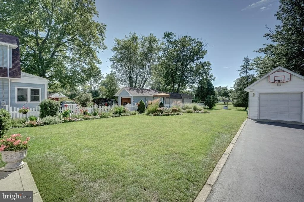 Photo of 552 BELLEVUE AVENUE