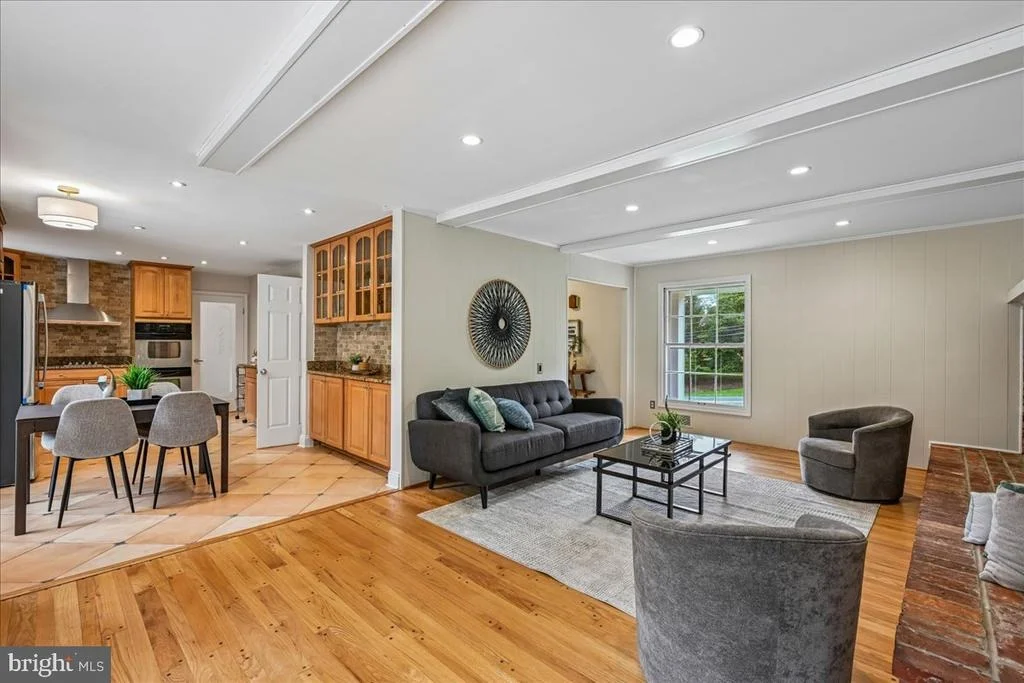 Photo of 8807 BELLS MILL ROAD