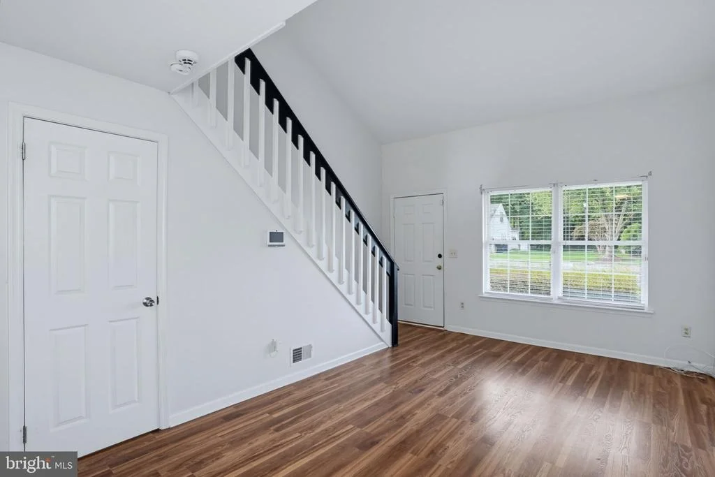 Photo of 19 HEATHERFIELD WAY
