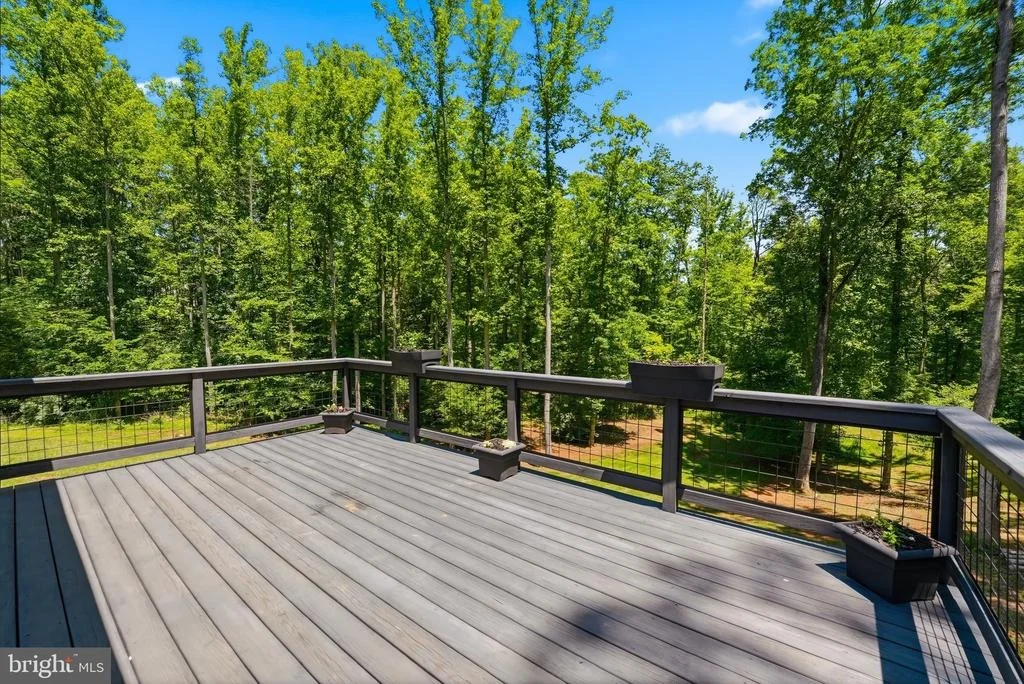 Photo of 898 SEVILLE RD.