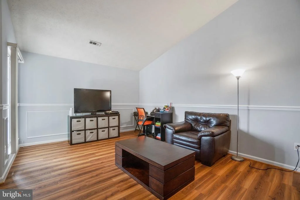Photo of Unit 2D at 2157 WAINWRIGHT COURT