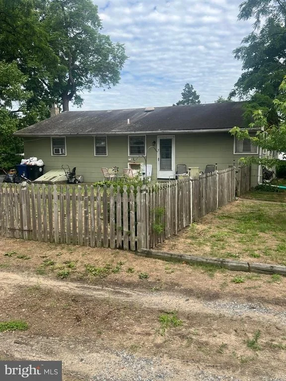 Photo of 39 LEJUNE ROAD