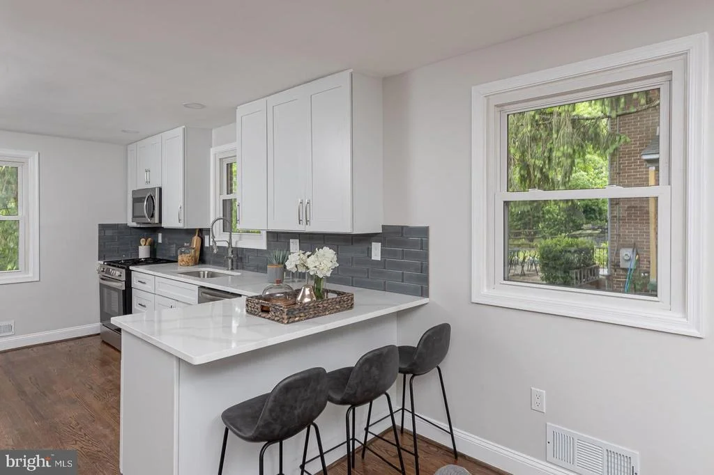 Photo of 536 BROOK ROAD