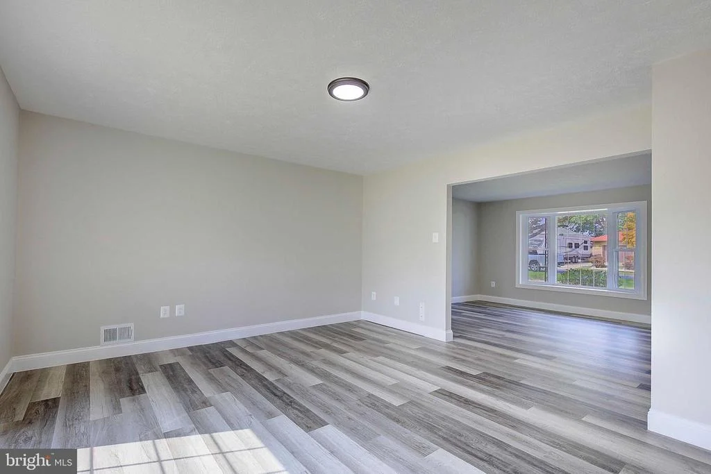 Photo of 318 OVERLOOK DRIVE