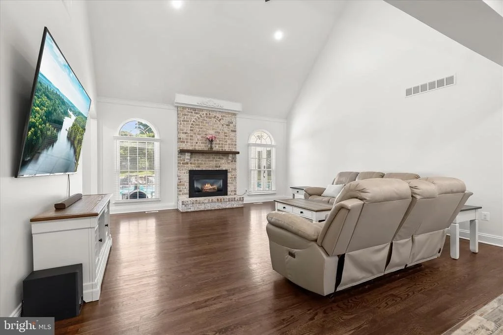 Photo of 3003 SHEFFIELD COURT