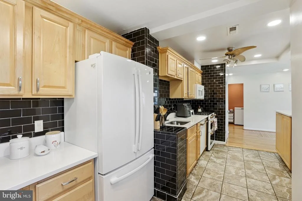 Photo of 6836 STANDISH DRIVE