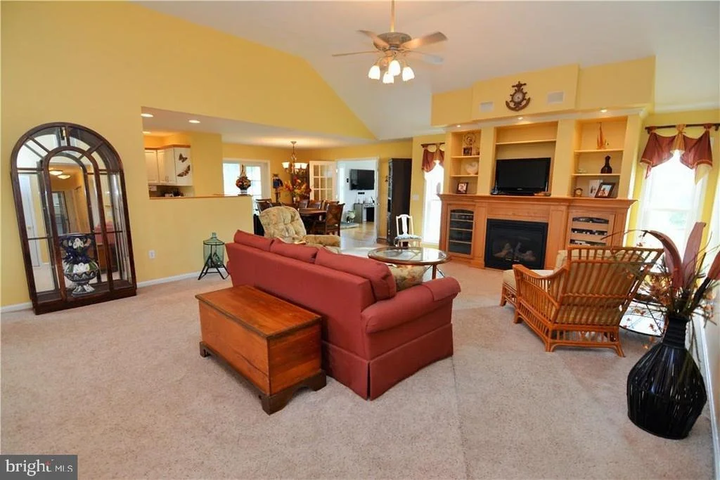 Photo of 502 MAPLE COURT