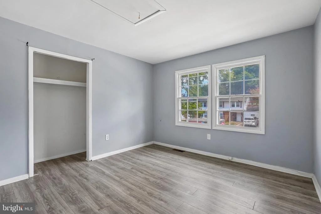 Photo of 720 CHAPELGATE DRIVE