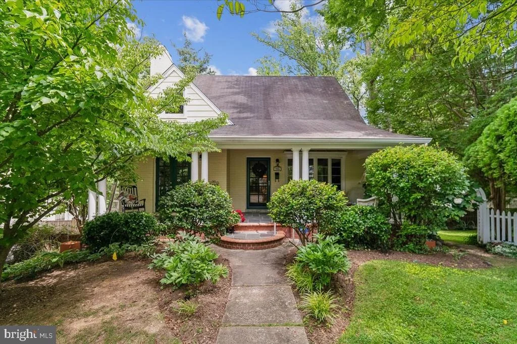 Photo of 3314 CAMALIER DRIVE