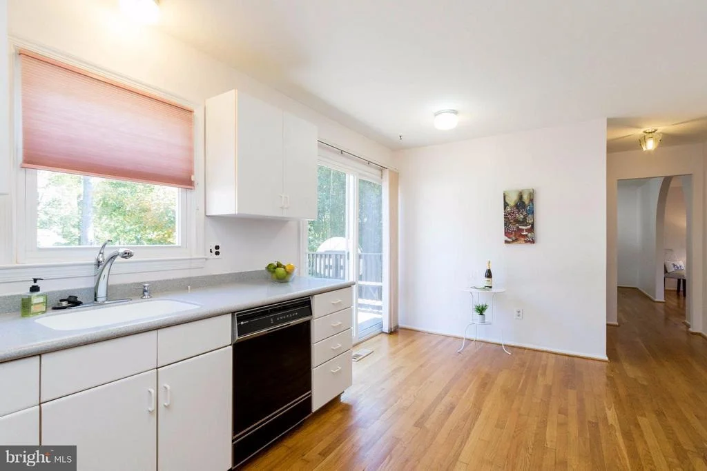 Photo of 9609 PODIUM DRIVE
