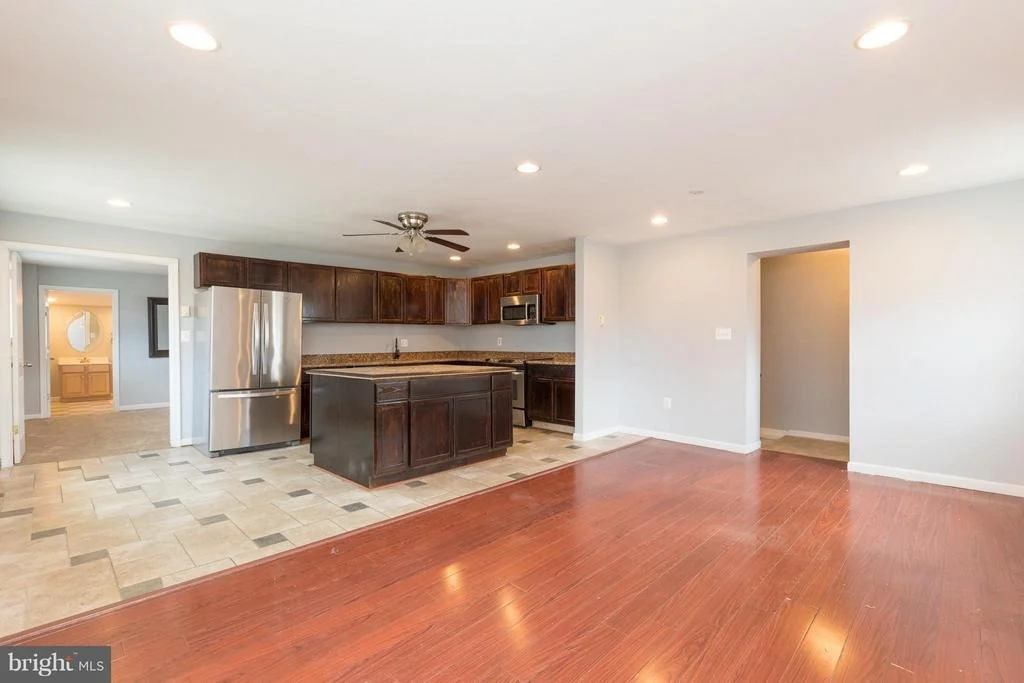 Photo of 5500 ADDISON ROAD