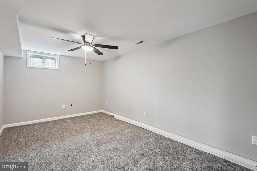 Photo of 2558 HILLSIDE DRIVE
