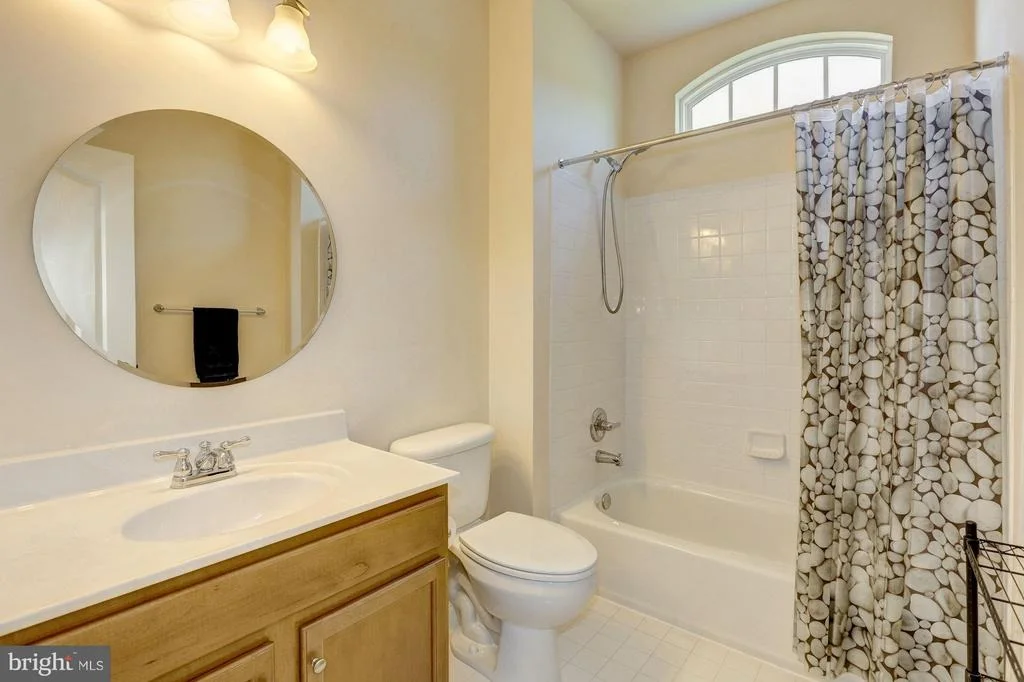 Photo of 2424 LONGFELLOW COURT