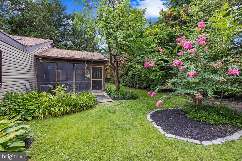 Photo of 5345 HIGH TOR HILL
