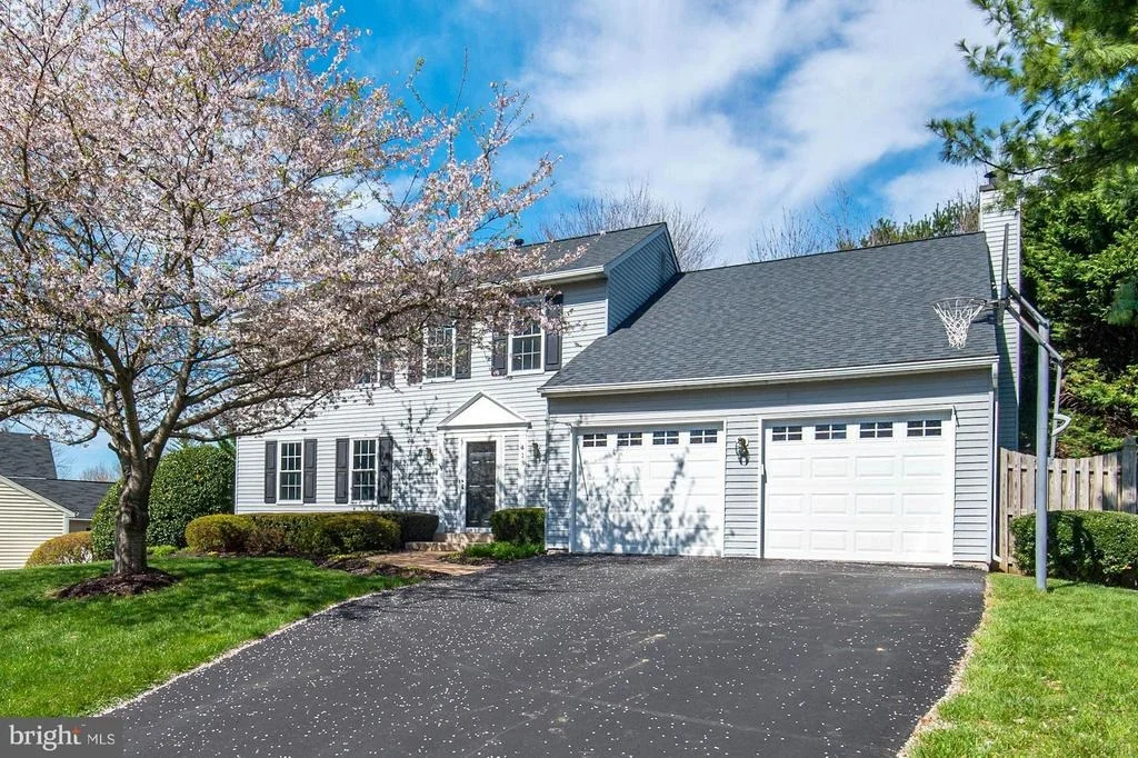Photo of 413 WOONSOCKETT LANE