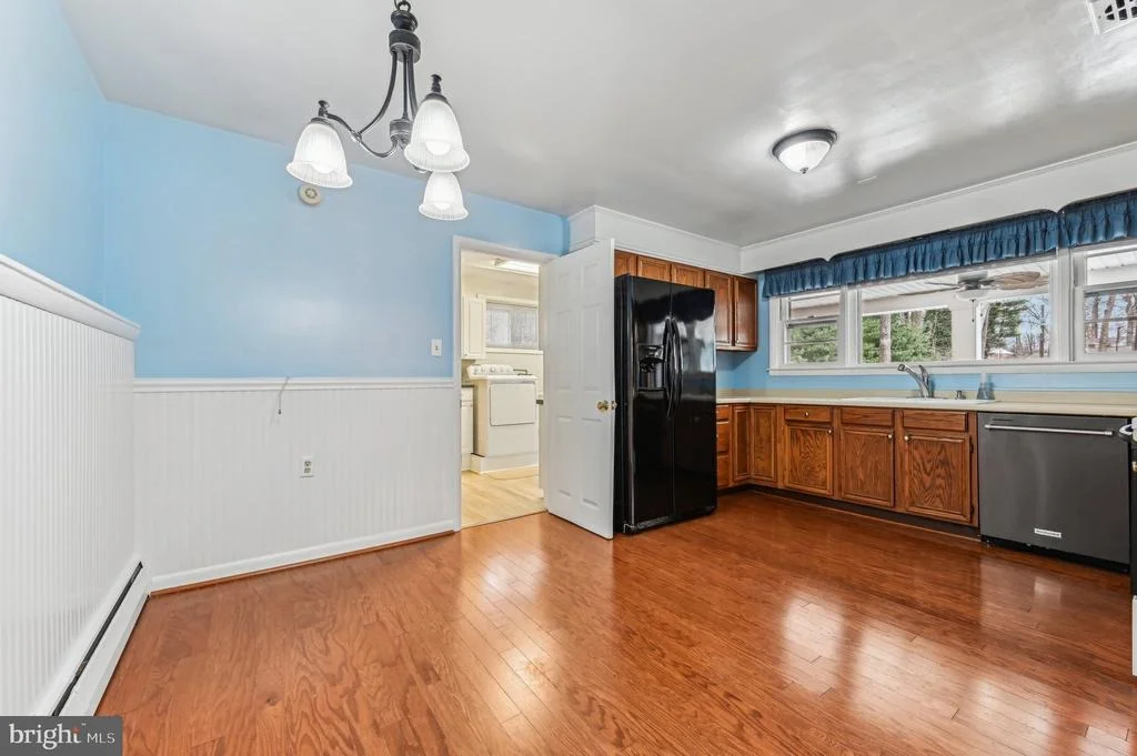 Photo of 33 SHERATON ROAD