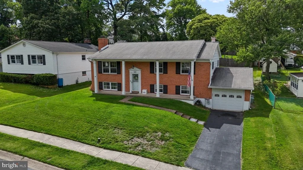 Photo of 524 MAPLE RIDGE LANE