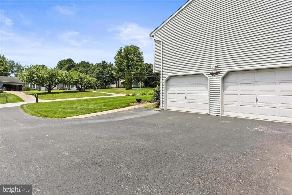 Photo of 17 ECKER AVENUE