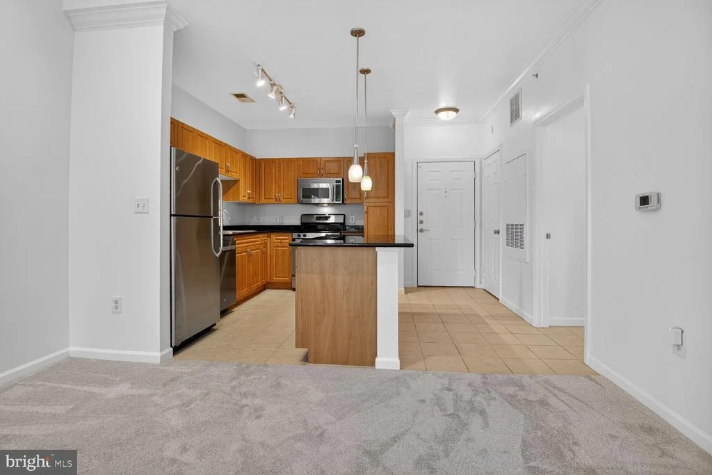 Photo of Unit 403 at 12945 CENTRE PARK CIRCLE