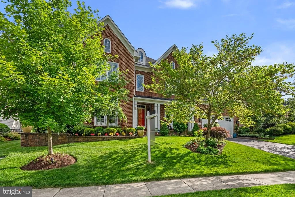 Photo of 7239 WINDSOR LANE