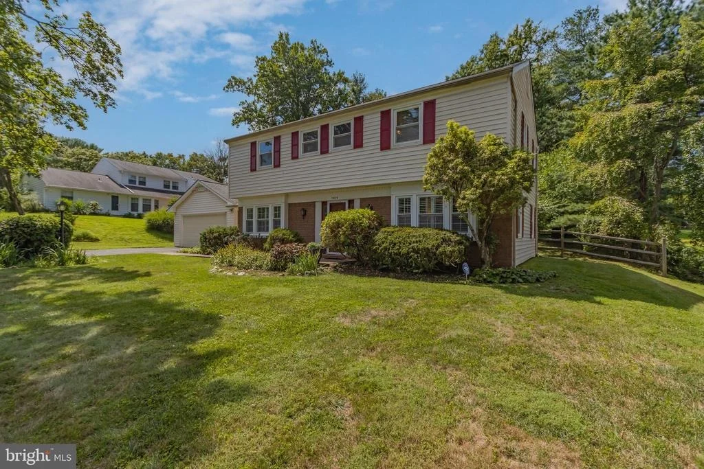 Photo of 13824 RIPPLING BROOK DRIVE