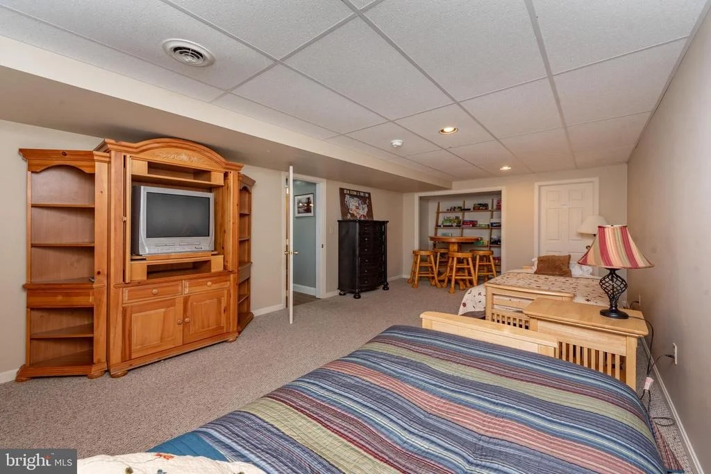 Photo of 2828 GLENDALE ROAD