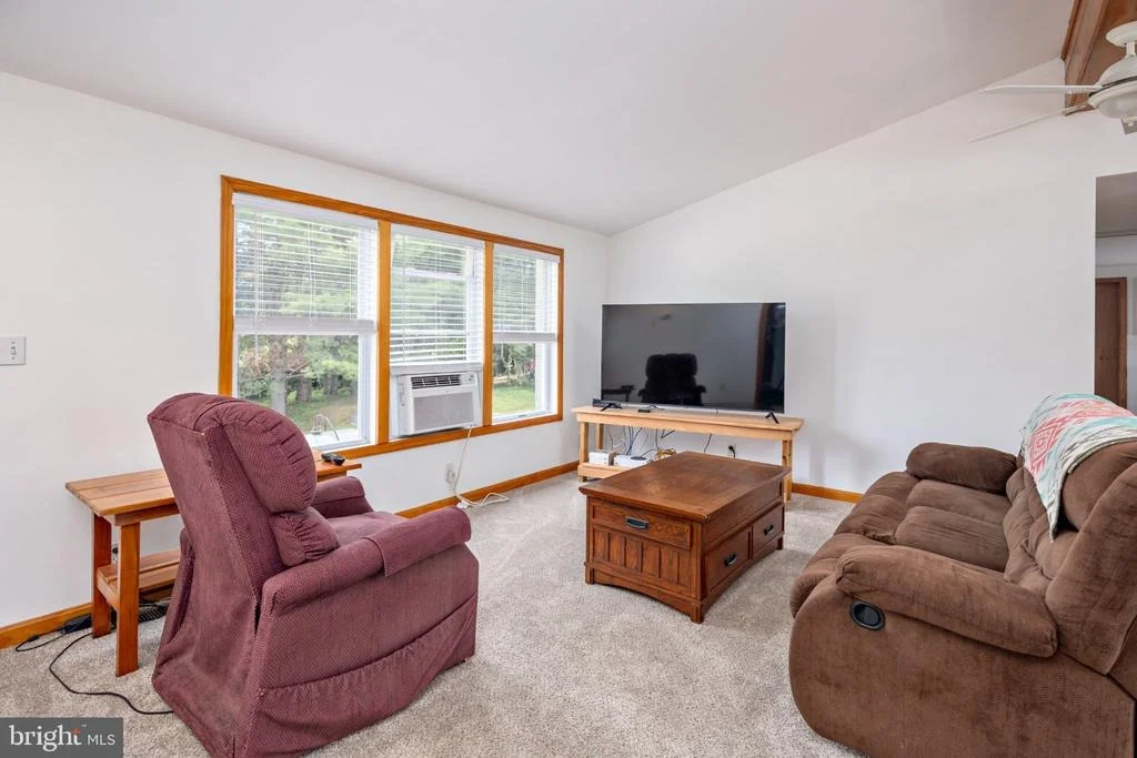 Photo of 1045 DOYLE ROAD
