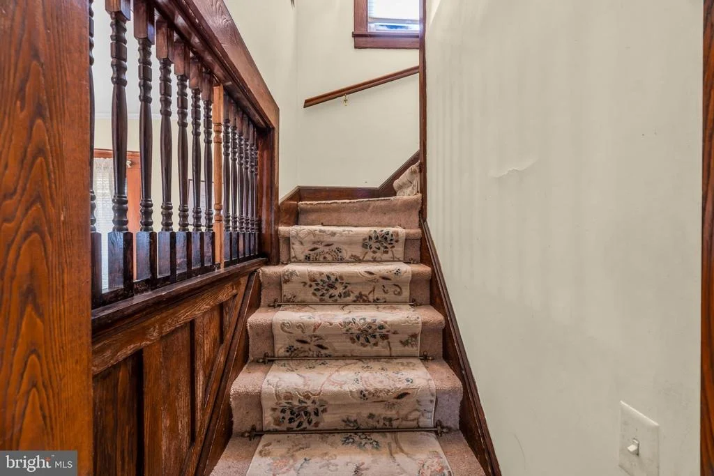 Photo of 1281 LONGFELLOW AVE