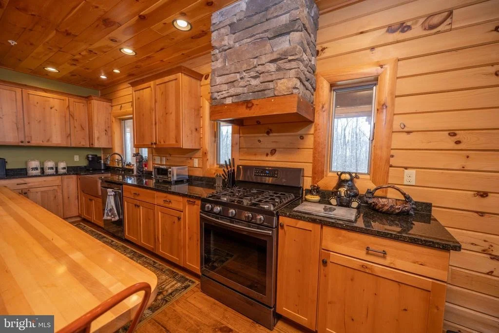 Photo of 276 SUNDANCE WAY