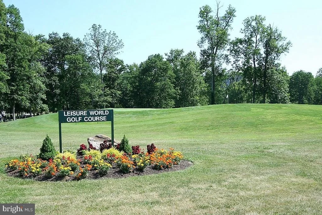 Photo of Unit 191A at 3221 LUDHAM DRIVE
