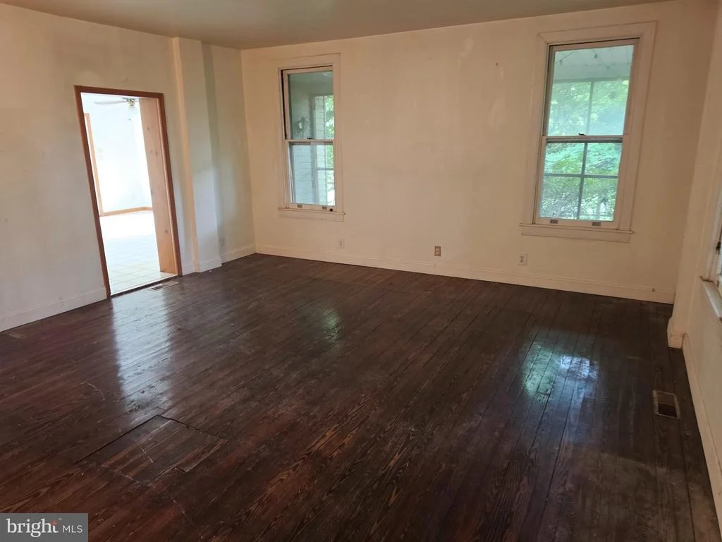 Photo of 5424 GLENVIEW ROAD