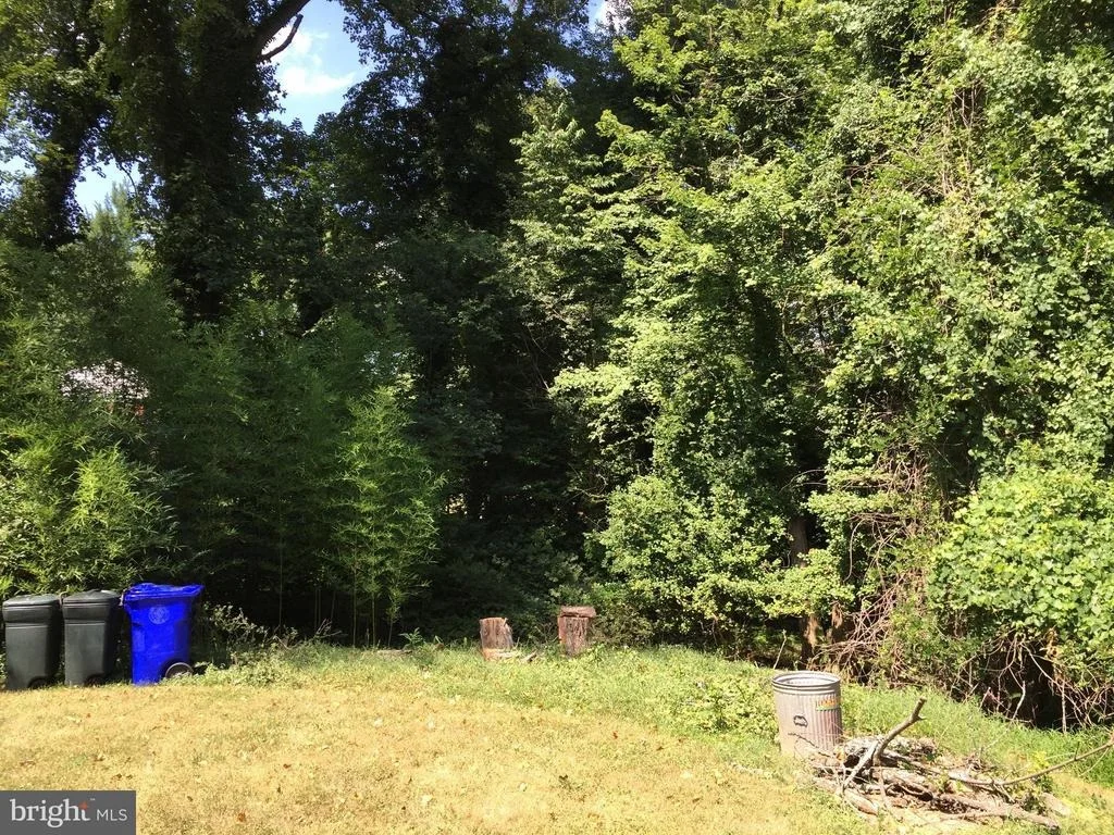 Photo of 12719 MEADOWOOD DRIVE