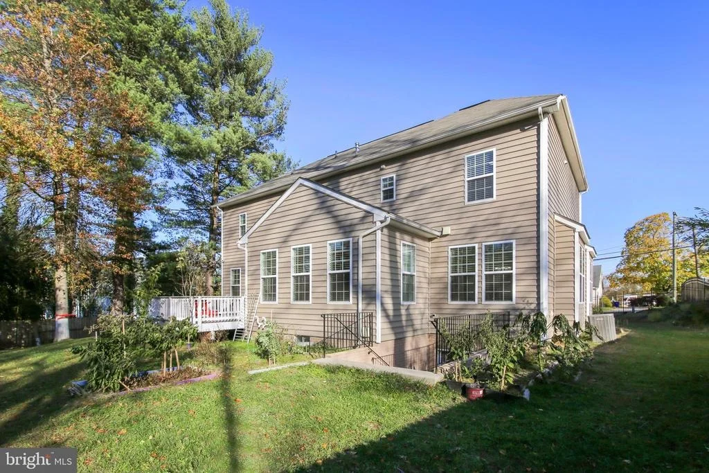 Photo of 6130 BARTONSVILLE ROAD